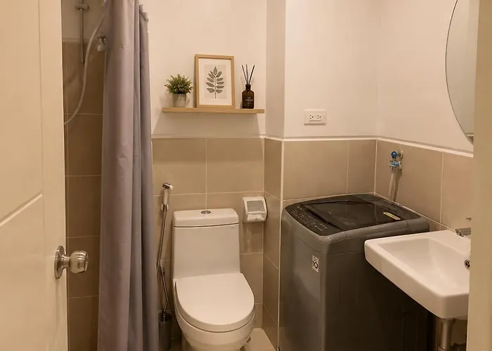 Spacious 2br Staycation Pinas Appartamento *