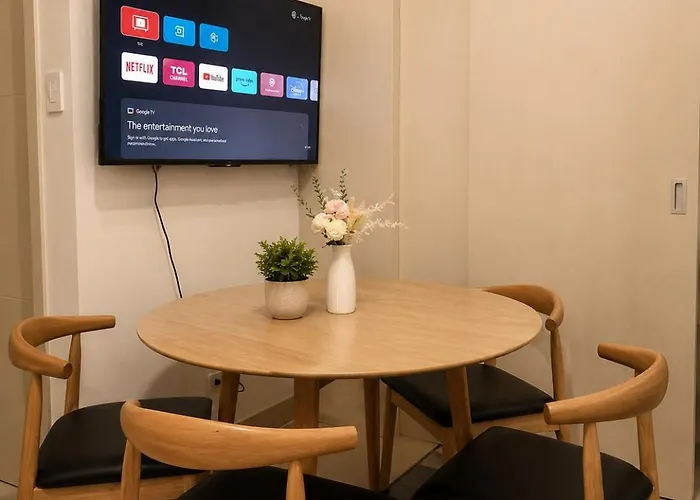 Spacious 2br Staycation Pinas