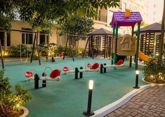 Spacious 2br Staycation Pinas Appartamento